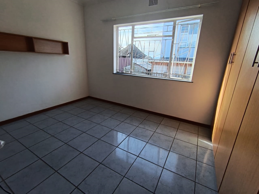 To Let 3 Bedroom Property for Rent in Da Nova Western Cape